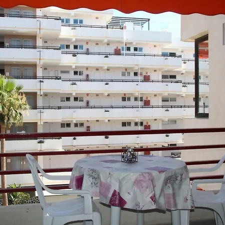 In Tenerife Villa Playa de las Americas (Tenerife)